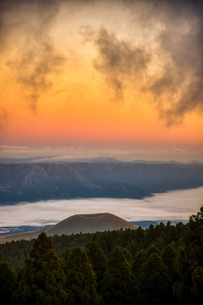 Learn More About Komezuka And The Sea Of Clouds In The Morning Sun Kumamoto Find 47