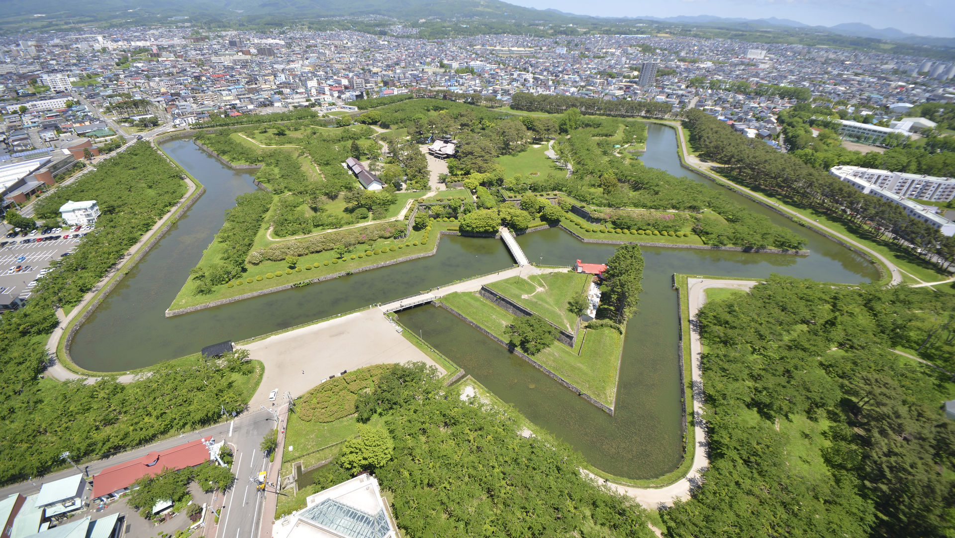 夏の五稜郭 by FIND47.JP