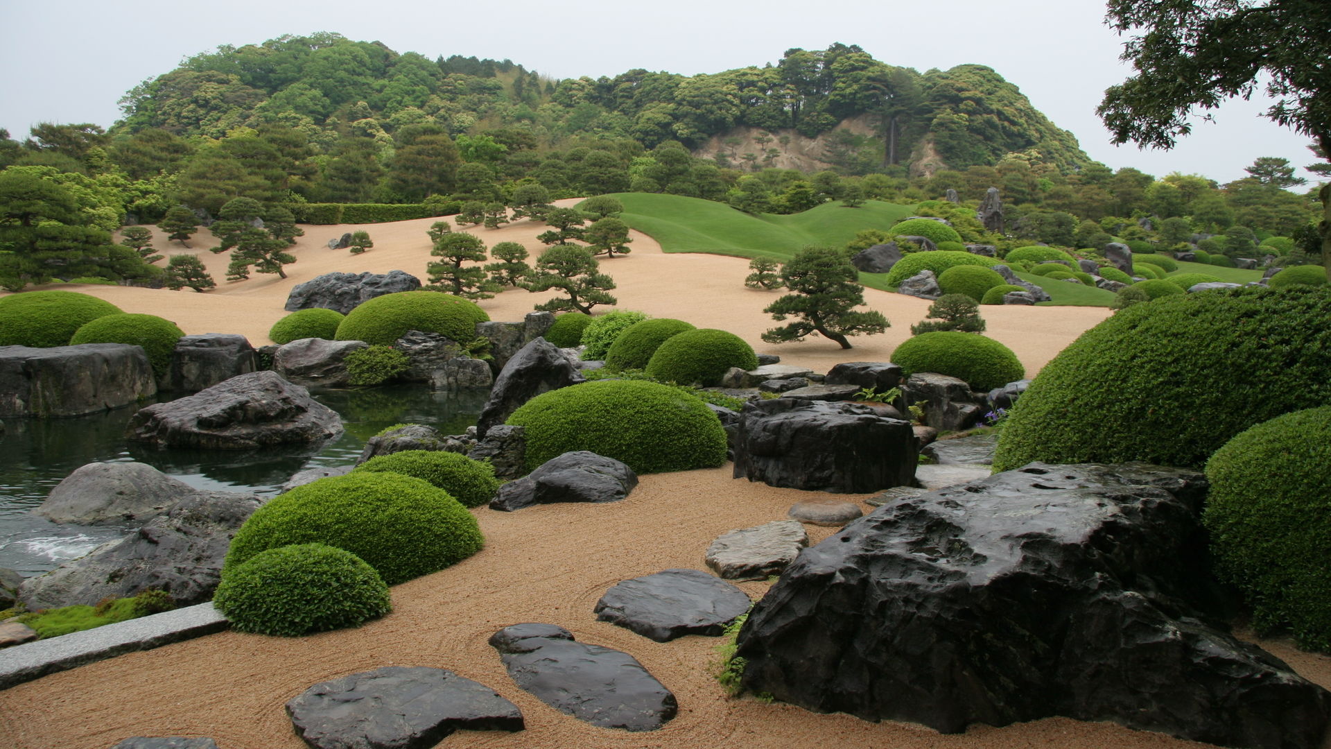 島根 足立美術館の日本庭園 島根県 について詳しく見る Find 47